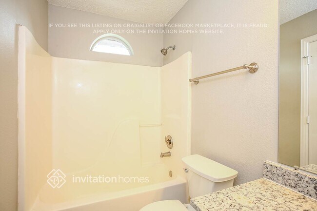Building Photo - 1047 Waterview Dr