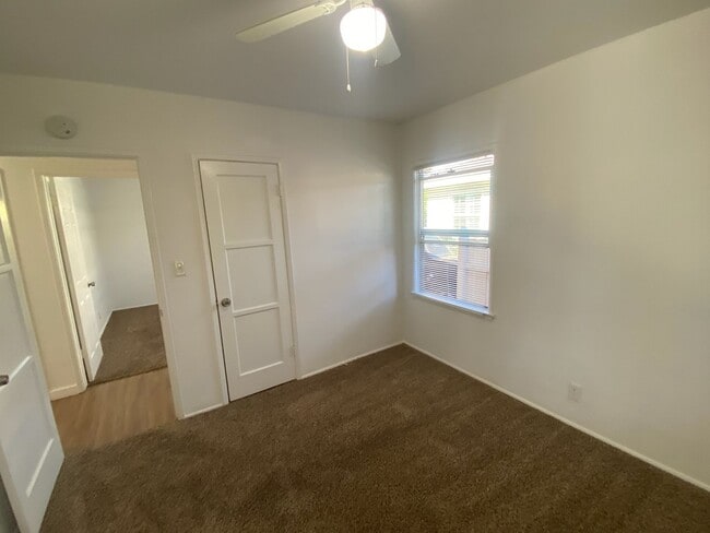 Building Photo - Three bedroom home in Lakewood now available!