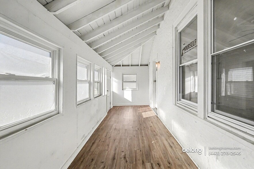 Building Photo - 6120 Otis St