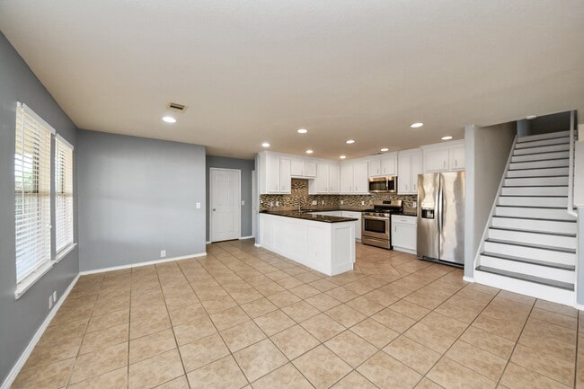 Building Photo - 2038 Eddlewood Ct