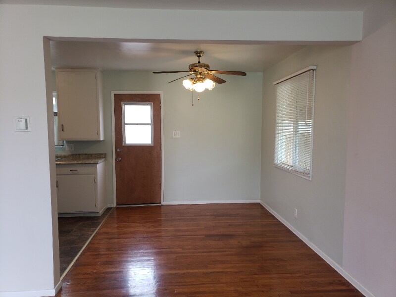 Building Photo - 16516 Firmona Ave