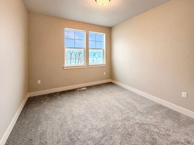 Building Photo - Brand New 3BR Home in Nampa – Pet-Friendly, Near Parks & Dining