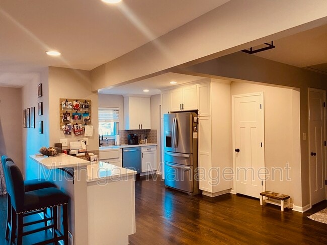 Building Photo - 14505 Shadywood Dr