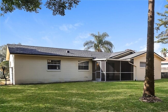 Building Photo - 1829 Columbine Dr