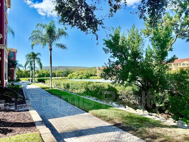 Building Photo - 2738 Via Tivoli