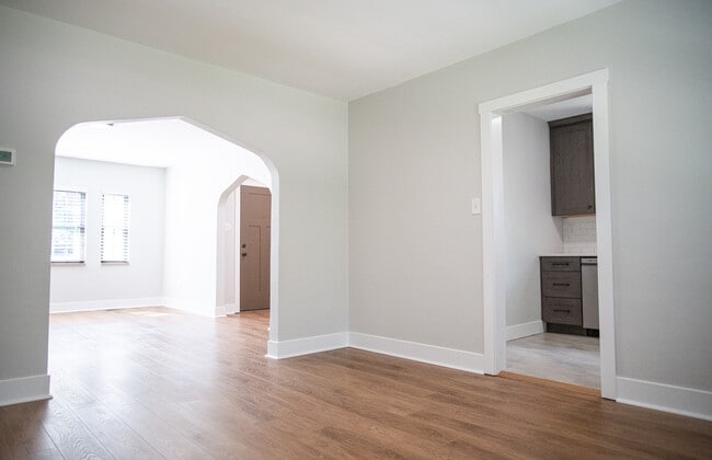 Building Photo - 151 Morrison Dr