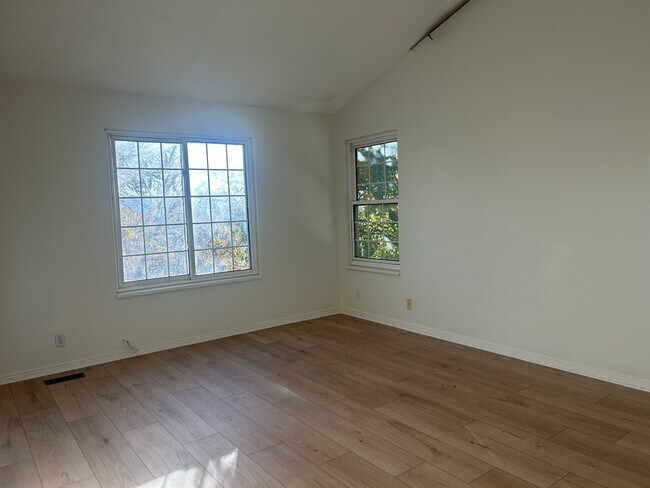 Building Photo - 11562 Cherry Knoll Cir