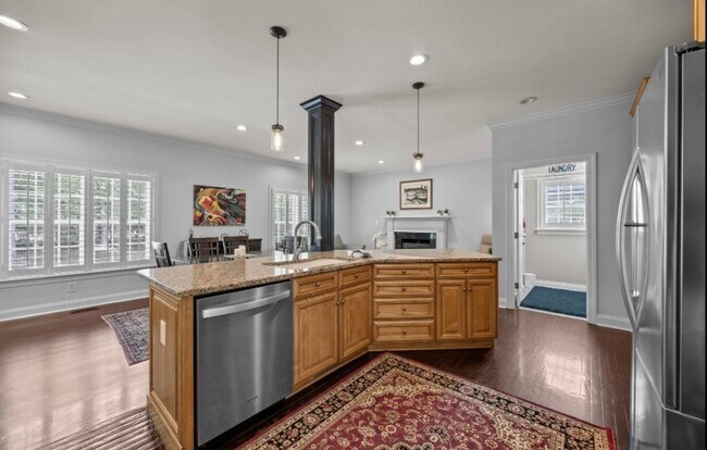 Building Photo - RARE STUNNER 4BR/2.5BA Home in Carolina Co...