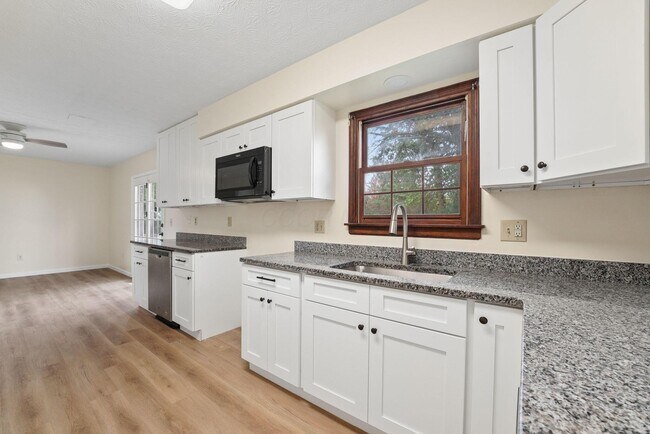 Building Photo - 2790 Bramblebush Ct