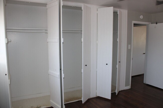 Building Photo - In the Heart of Midwest City *FIRST FULL MONTH FREE!!