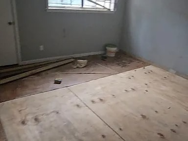 Building Photo - 539 Erie St