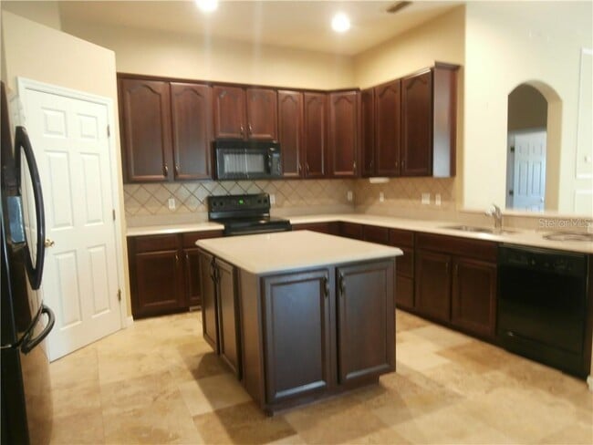 Building Photo - 7251 Winding Lake Cir