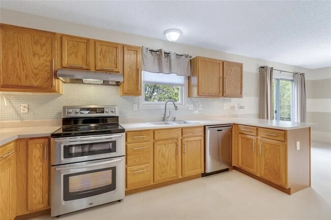 Building Photo - 533 Donna Marie Dr