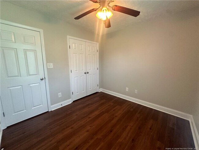 Building Photo - 450 Copper Creek Dr