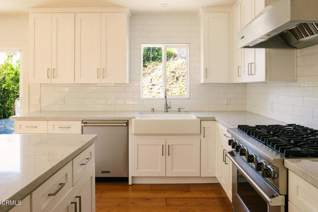 Building Photo - 5447 Rock Castle Dr