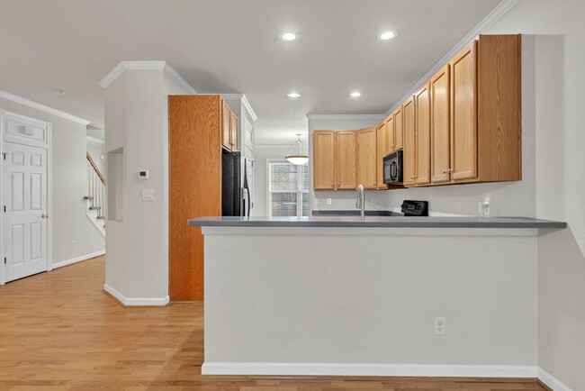 Building Photo - 2019 Soundings Cres Ct