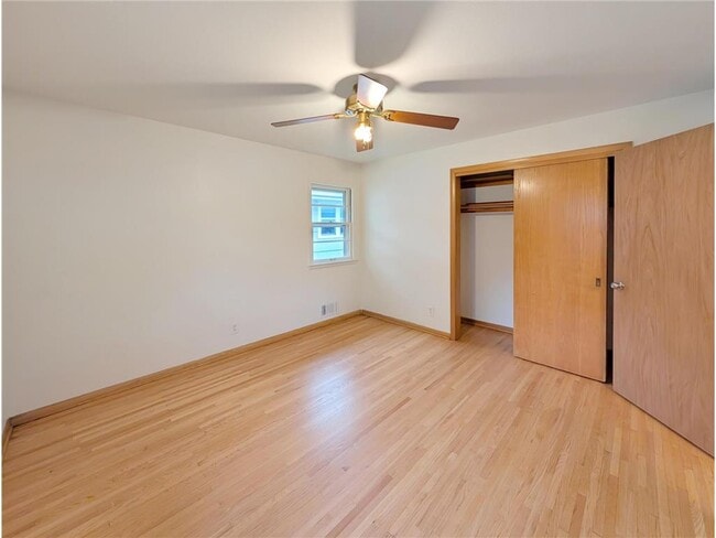 Building Photo - 5713 Xerxes Ave S