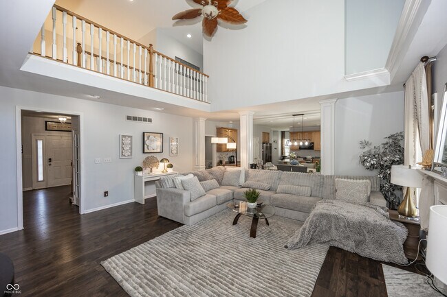 Building Photo - 5889 Pebblestream Dr