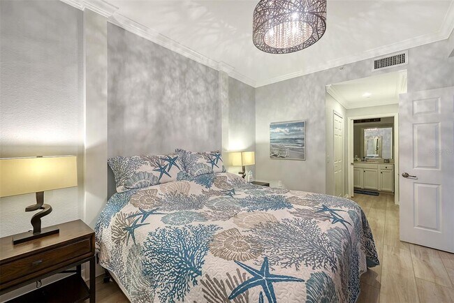 Building Photo - 7121 River Hammock Dr