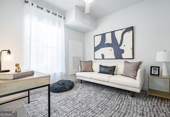 Building Photo - 750 Avondale Creek Dr.