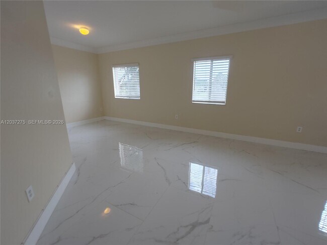 Building Photo - 21872 SW 95th Pl