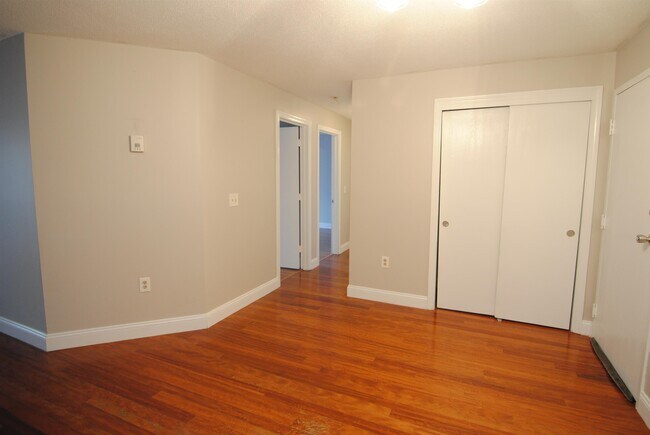 Building Photo - 108 Eastern Ave