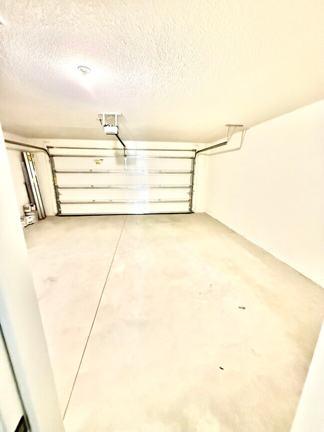 Building Photo - 10468 Wet Marsh Cv