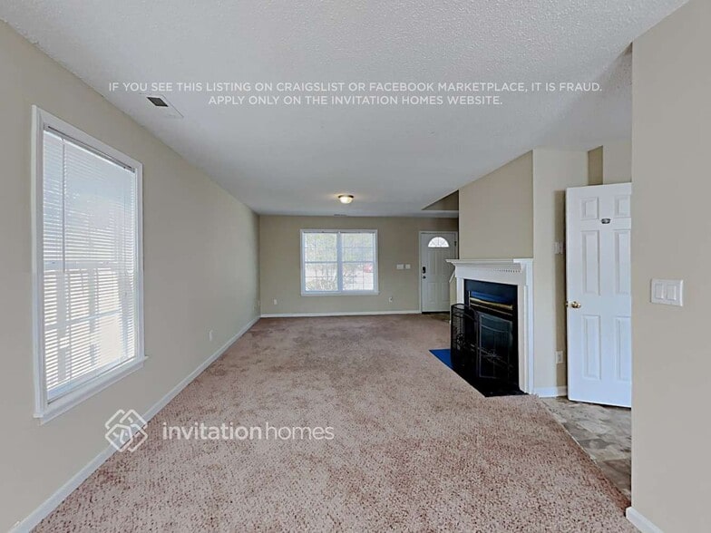 Building Photo - 2004 Pineton Ct