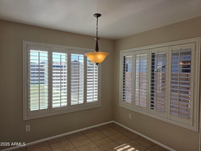 Building Photo - 1605 E Melanie St