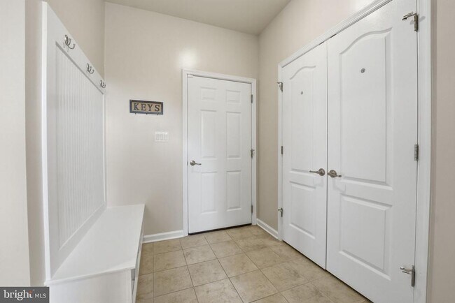 Building Photo - 428 Alder Dr
