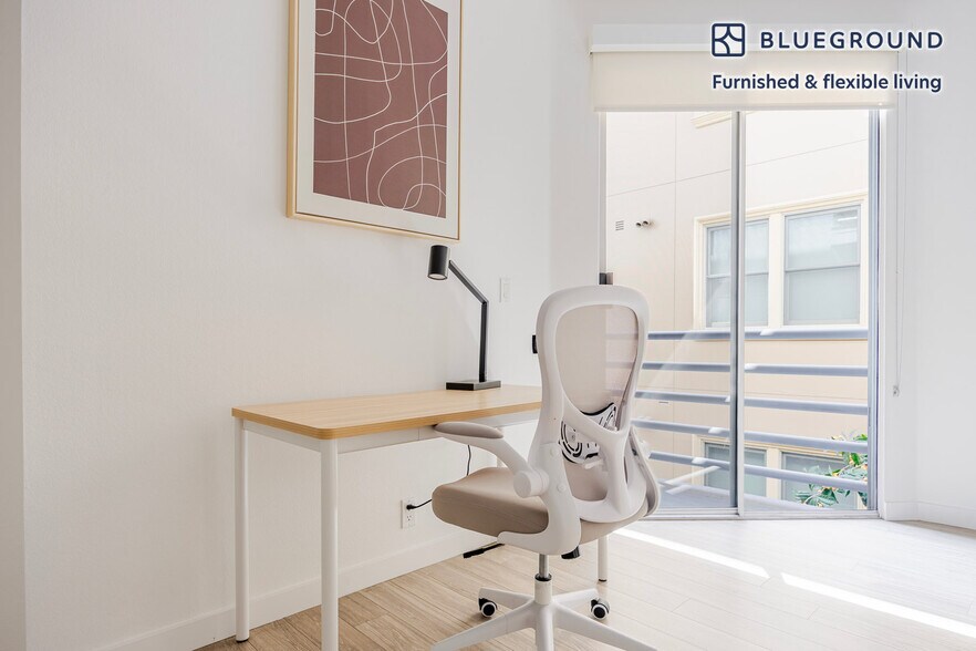 Building Photo - 8600 Burton Wy