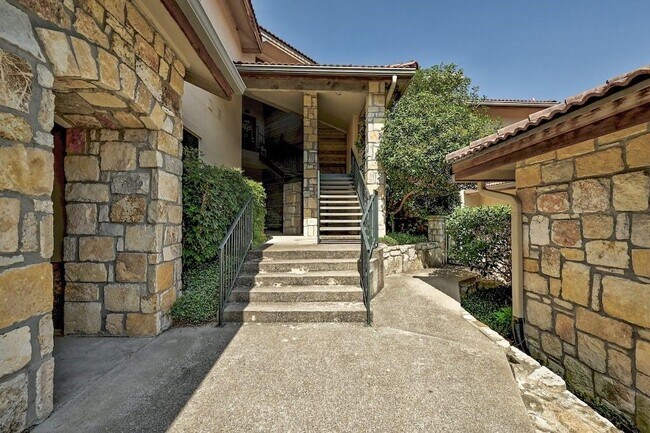 Building Photo - 1000 Liberty Park Dr
