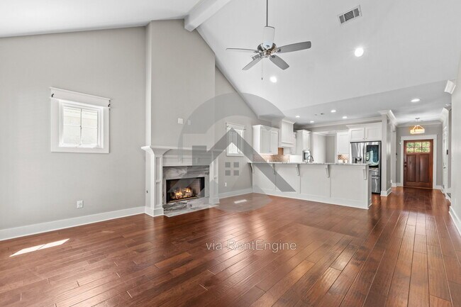 Building Photo - 123 Wildcreek Blvd
