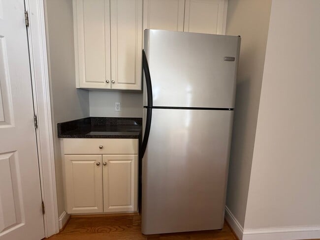 Building Photo - 1525 Old Trail Dr