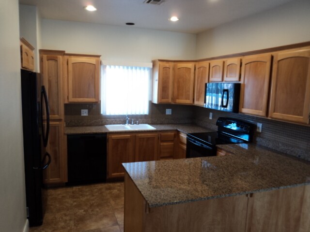 Kitchen - 738 Hardy Way