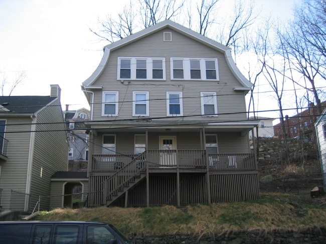 Primary Photo - 261 Stackpole St