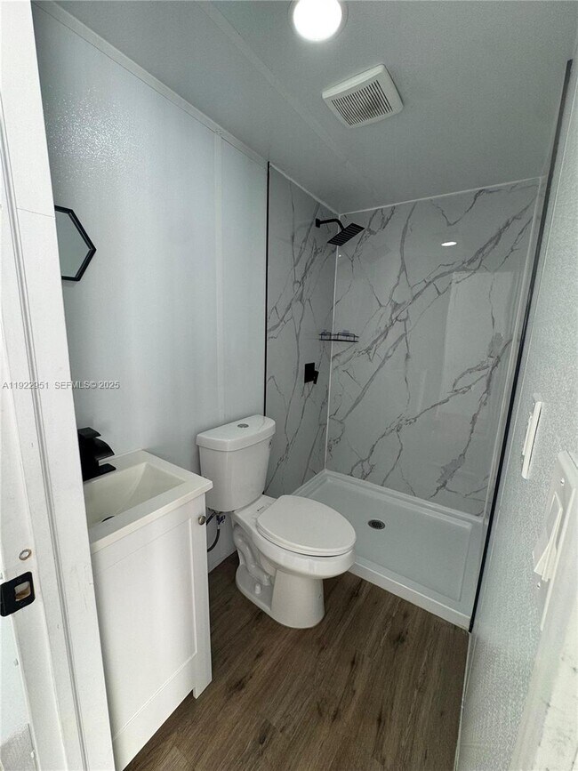 Building Photo - 4341 SW 99th Ct