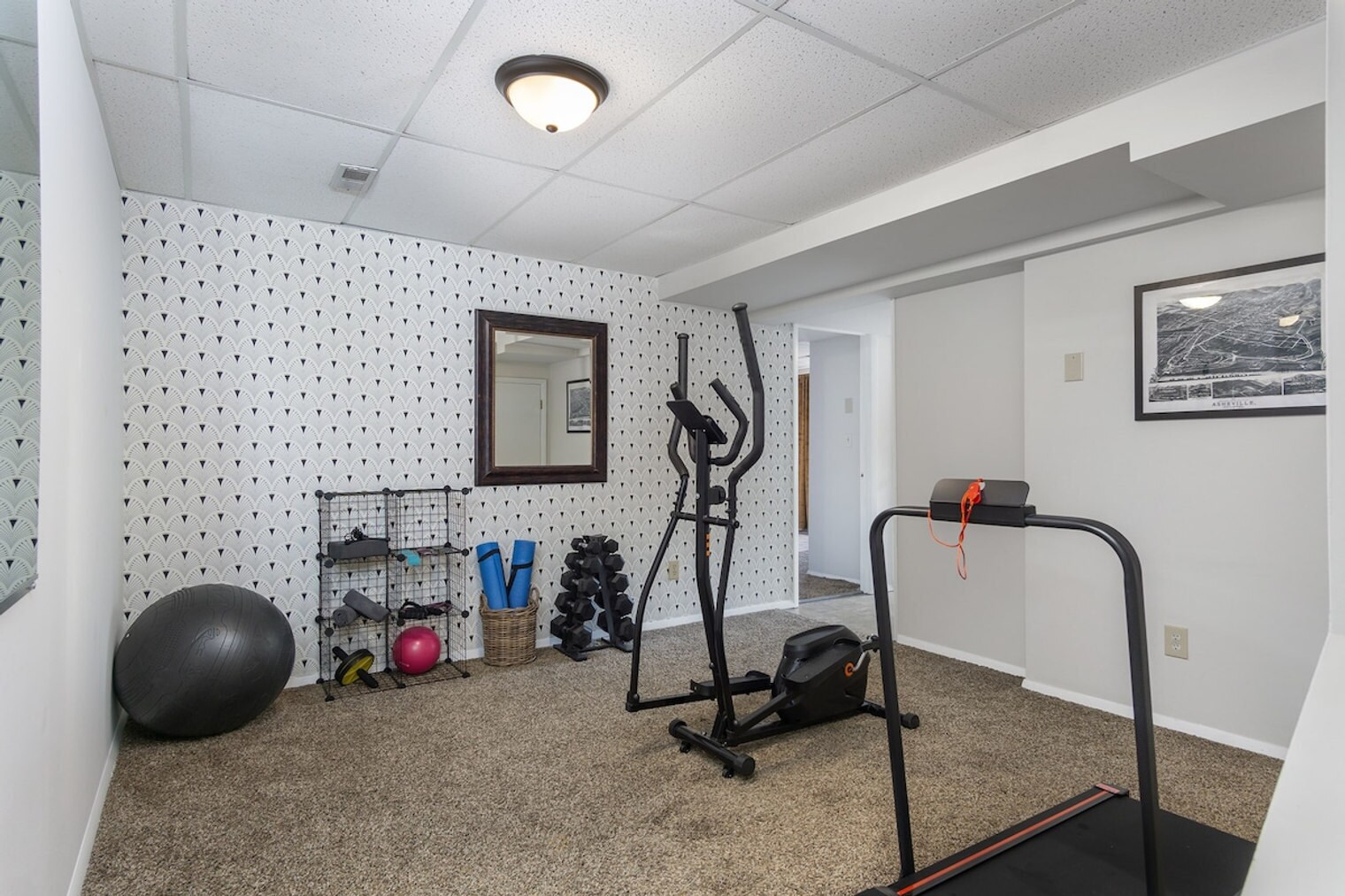 Building Photo - 120 Whitney Dr