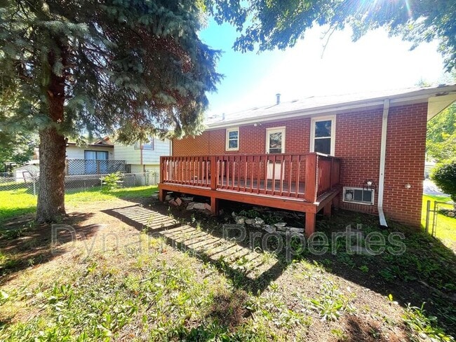 Building Photo - 2028 N 70th St
