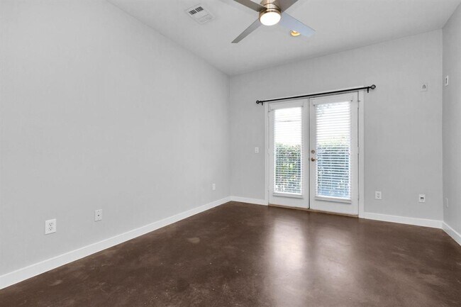 Building Photo - 4339 O'Reilly