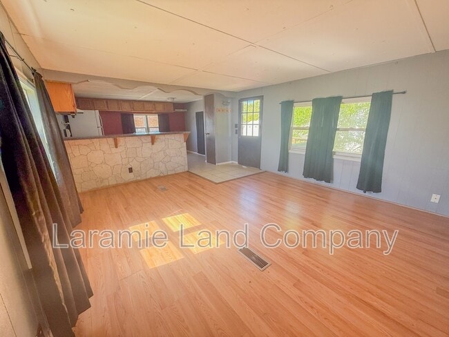 Building Photo - 2166 W Wyoming Ave