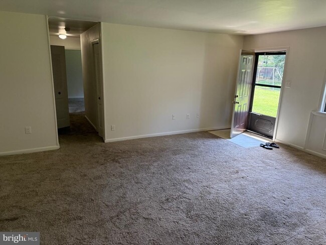 Building Photo - 4193 Meadowland Ct