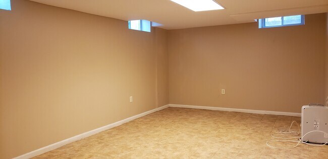 Building Photo - Spacious Tudor-style home in Woodridge DC convenient to Catholic U & Brookland Metro