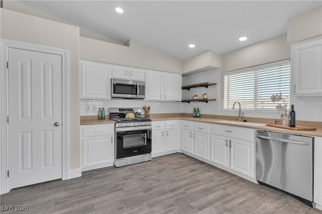 Building Photo - 7820 Milkweed Ct
