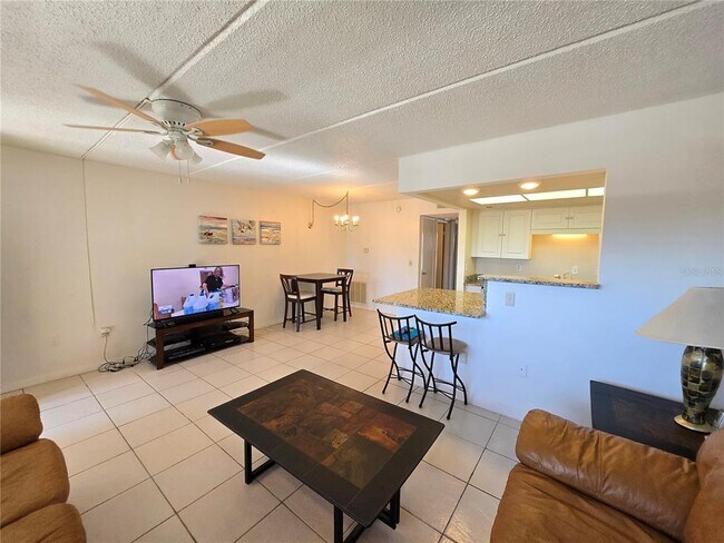 Building Photo - 12760 Indian Rocks Rd