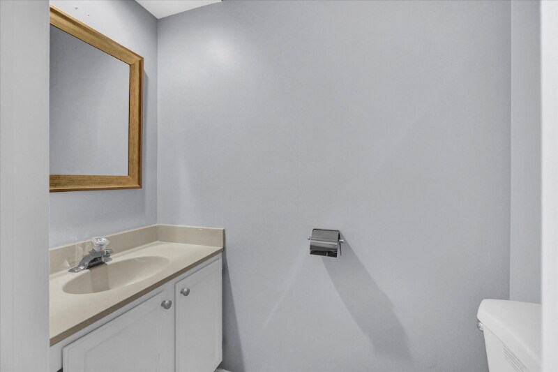 Building Photo - 27 Preakness Ct