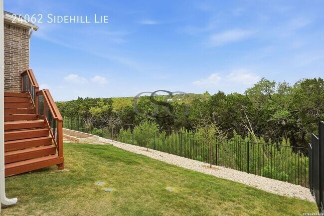 Building Photo - 24062 Sidehill Lie