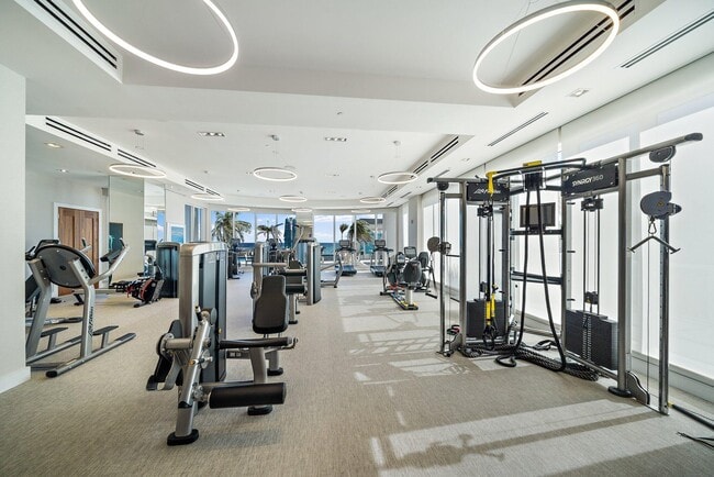 Building Photo - 3730 N Ocean Dr