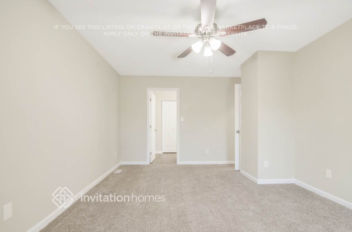 Building Photo - 51 Enesco Cir