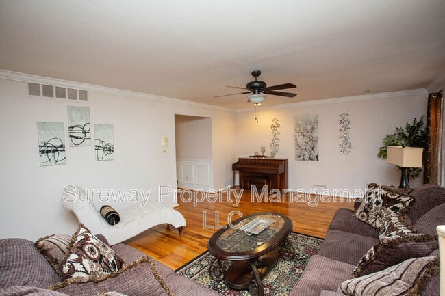Building Photo - 901 Kresson Rd